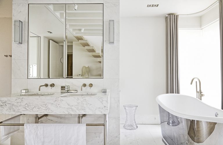 Coolhurst N8 - freestanding bath - london houses - shootfactory location