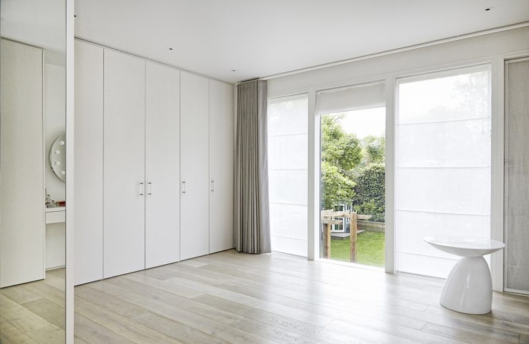 Coolhurst N8 - floor to ceiling windows with view to garden - london houses - shootfactory location