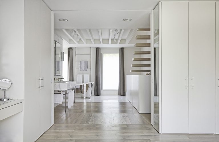 Coolhurst N8 - white cupboard doors - london houses - shootfactory location