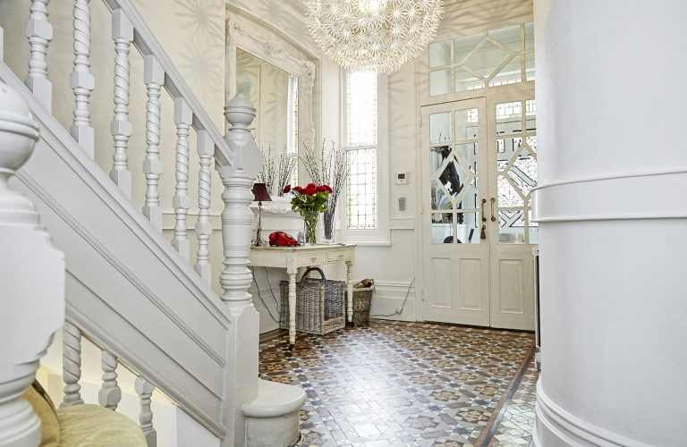 Coolhurst N8 - hallway - london houses - shootfactory location