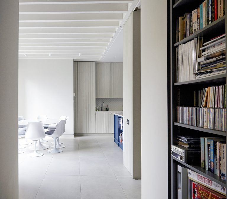 Coolhurst N8 - hallway from library room - london houses - shootfactory location