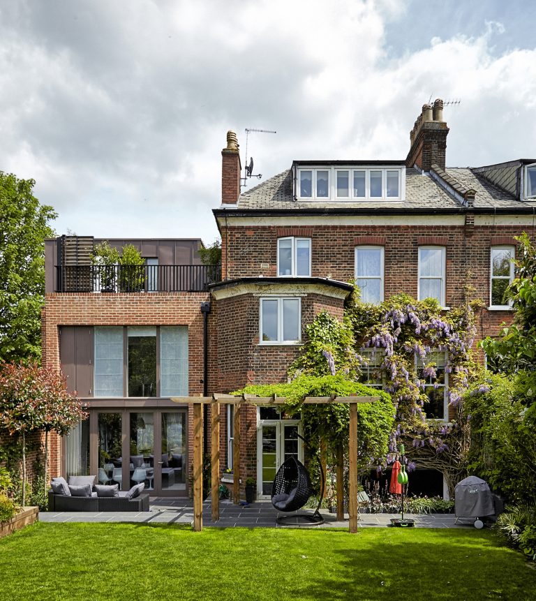 Coolhurst N8 - rear exterior of house - london houses - shootfactory location