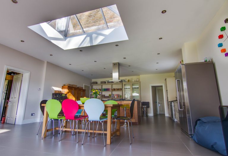 Esher KT10 - large skylight - london houses - shootfactory location