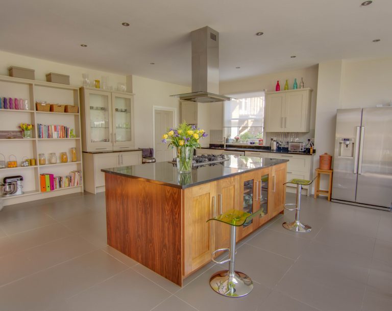 Esher, Surrey, KT10 - Victorian Detached Location House - SHOOTFACTORY