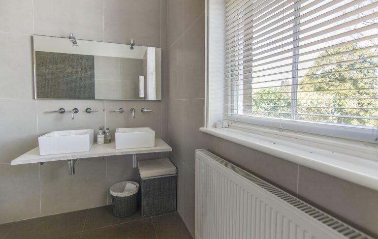 Esher KT10 - double dink unit - london houses - shootfactory location