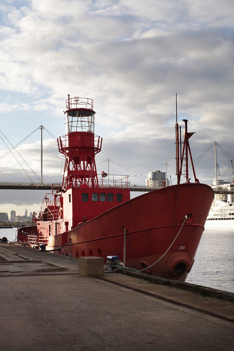 Lightship E16 - exterior of boat - quirky - shootfactory location