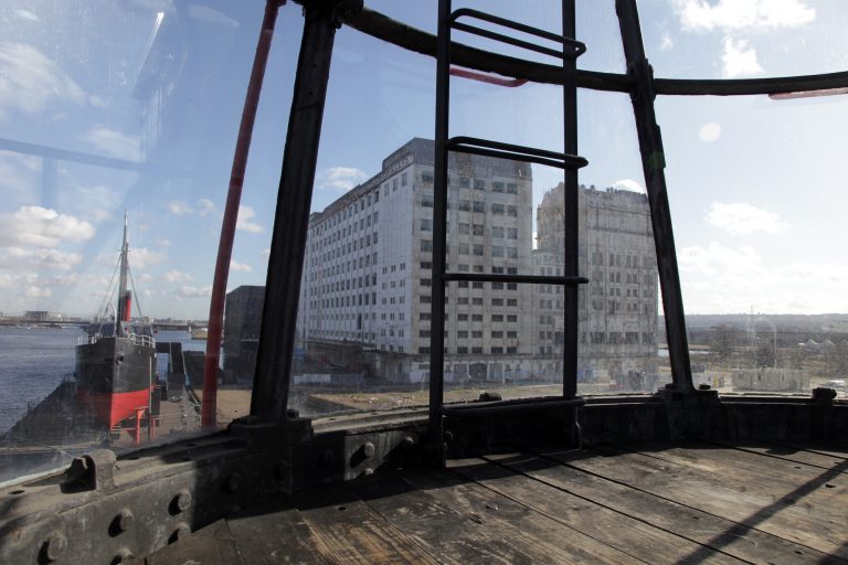 Lightship E16 - further views from top deck - quirky - shootfactory location