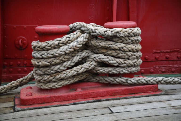 Lightship E16 - docking rope - quirky - shootfactory location