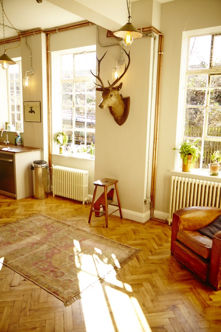 Tucker SW20 - stags head - photographic studios - shootfactory location