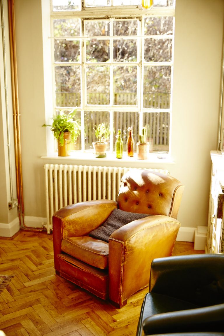 Tucker SW20 - large window - photographic studios - shootfactory location