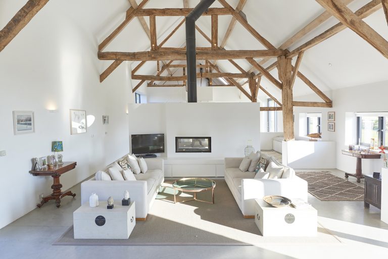 Huge contemporary barn conversion - MARLBOROUGH WILTSHIRE, SN8 - Shootfactory - Other UK Location House