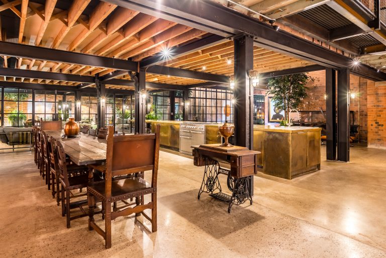 Compound B3 - dining area - other uk houses - shootfactory location