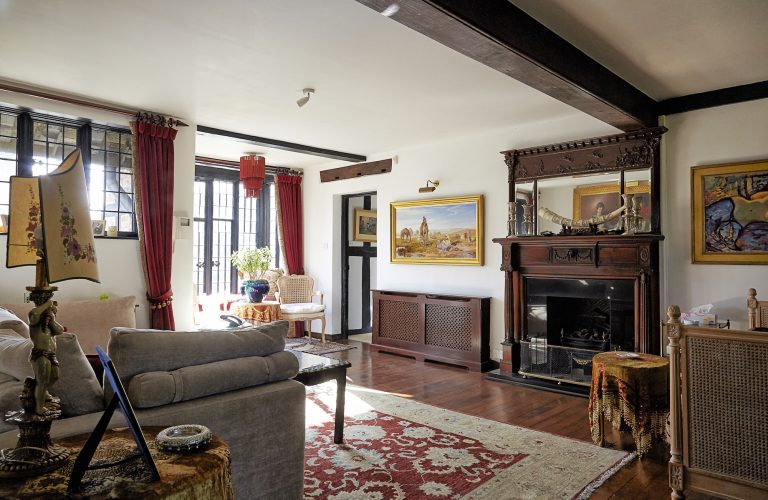 Cedar KT2 - fireplace - london houses - shootfactory location