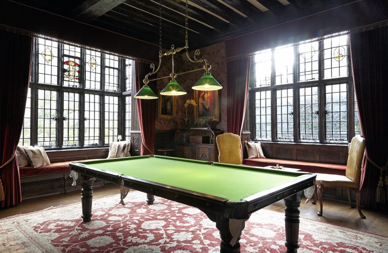 Cedar KT2 - games room - london houses - shootfactory location