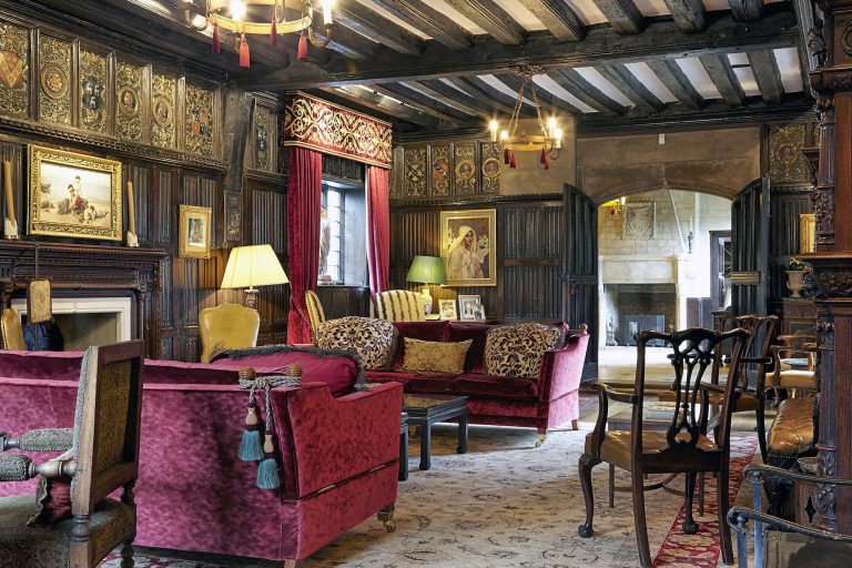 Cedar KT2 - heavily patterned rugs - london houses - shootfactory location
