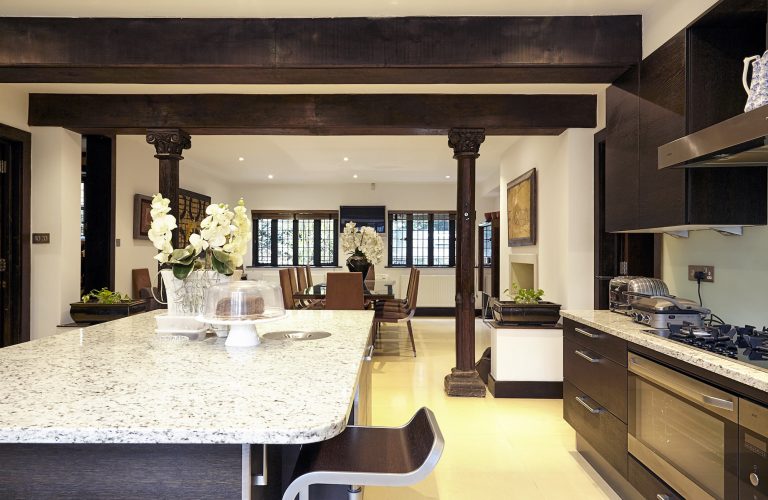 Cedar KT2 - large kitchen island - london houses - shootfactory location