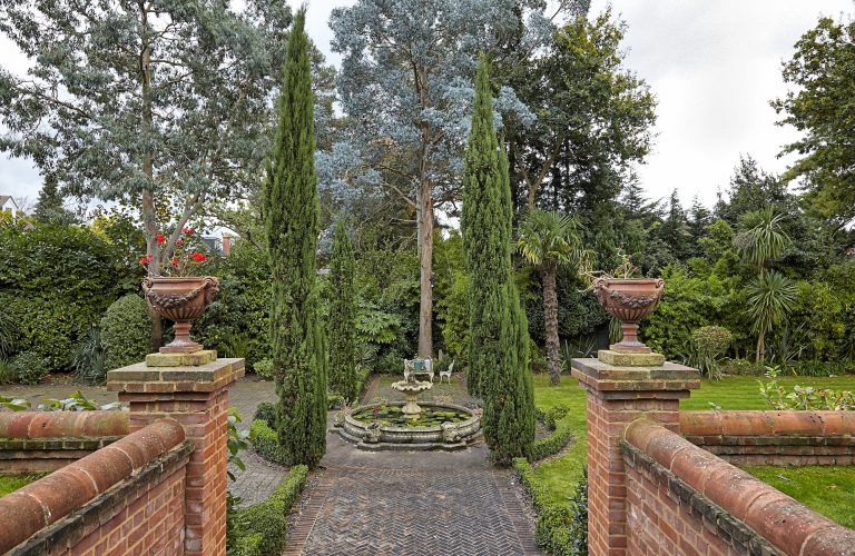 Cedar KT2 - formal garden - london houses - shootfactory location