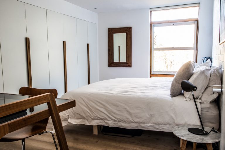 Berkhamsted HP4 - master bedroom with built-in cupboards - other uk houses - shootfactory location