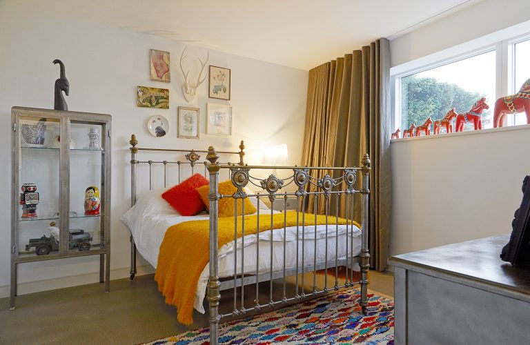 Hurst N6 - ground floor bedroom - london houses - shootfactory location