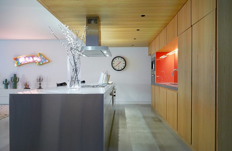 Hurst N6 - open plan kitchen with oak cupboards - london houses - shootfactory location