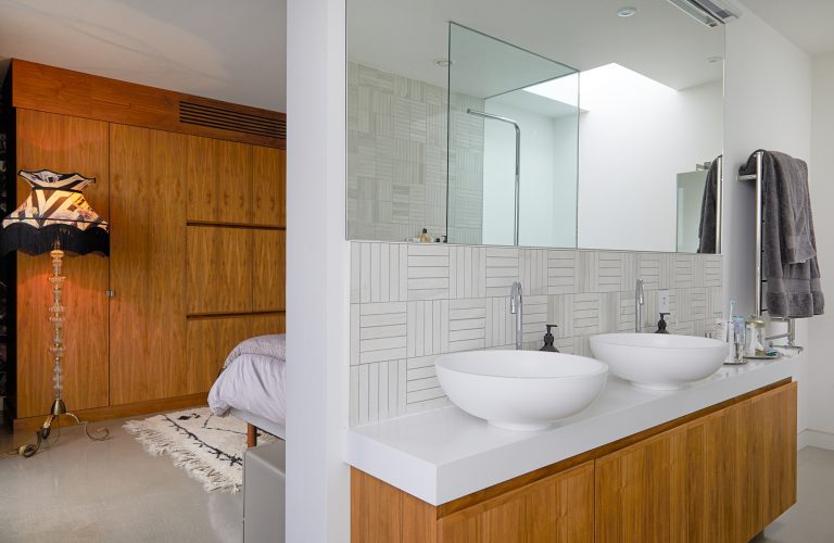 Hurst N6 - master en-suite bathroom - london houses - shootfactory location