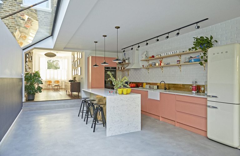 open plan kitchen and dining room with polished concrete floor / BILLIE LONDON, NW10 / Location House - SHOOTFACTORY