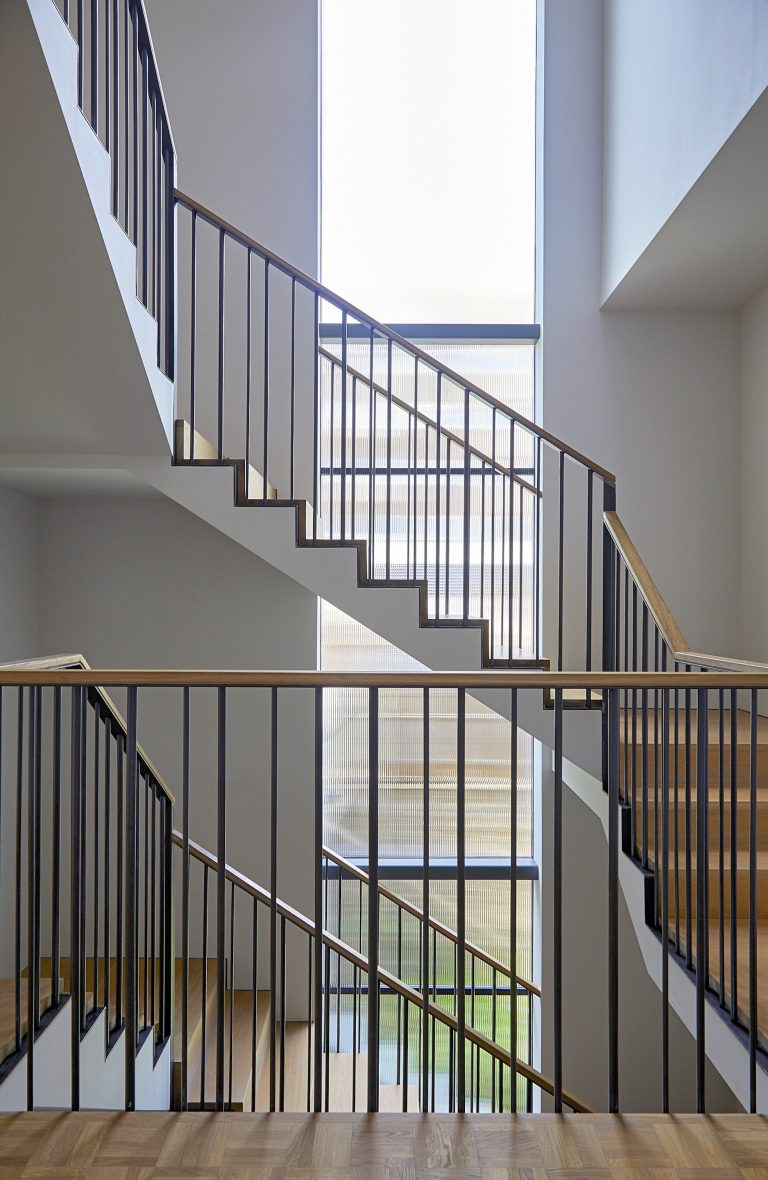 Omega, London, N8 - Bright, Contemporary North London Location House - SHOOTFACTORY