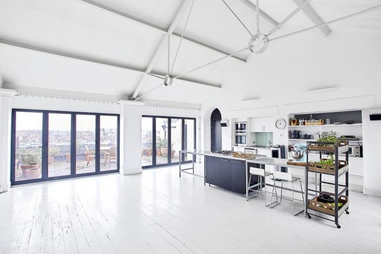 Photography Studios with Natural Light SHOOTFACTORY