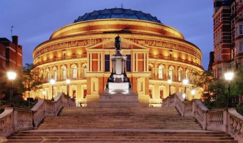 Royal Albert Hall - Instagram Locations in London - Shootfactory