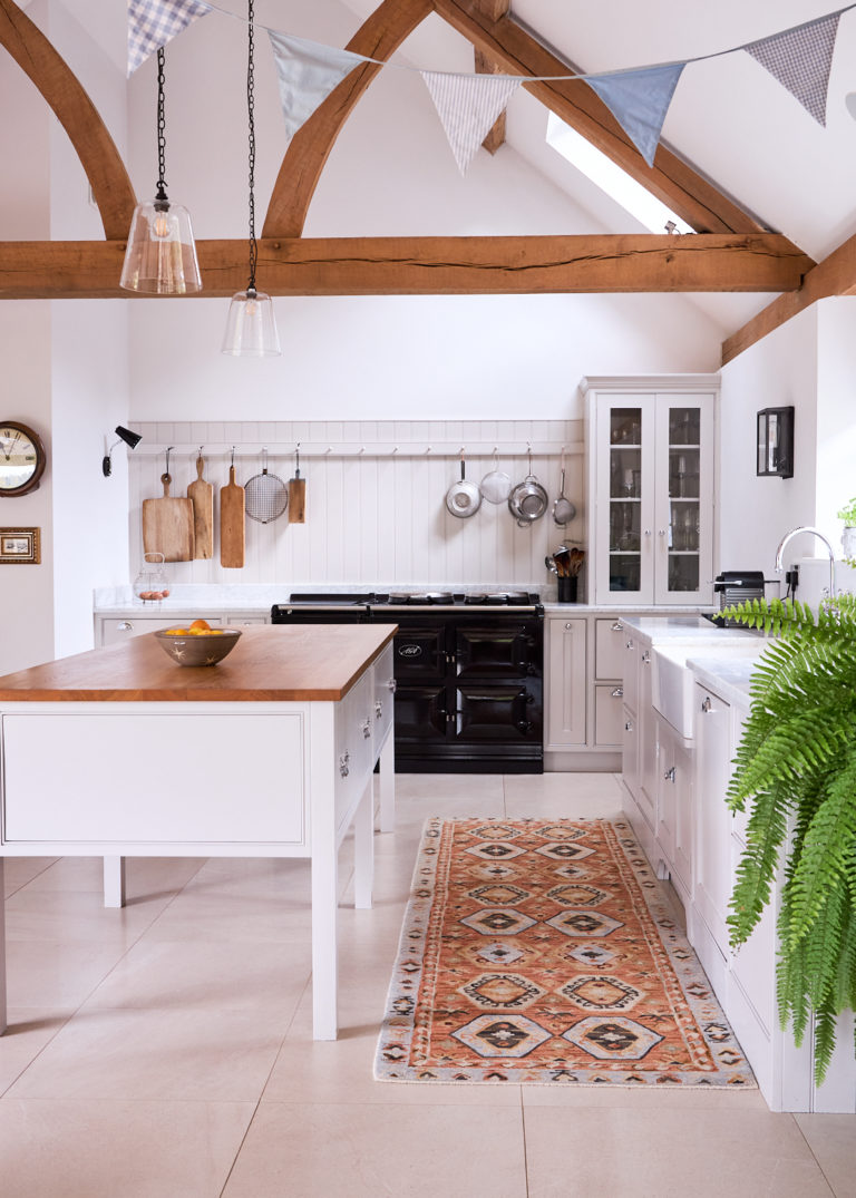 THE FARMHOUSE, EAST SUSSEX, TN20 - SHOOTFACTORY - OTHER UK HOUSES
