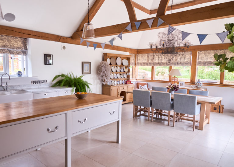 THE FARMHOUSE, EAST SUSSEX, TN20 - SHOOTFACTORY - OTHER UK HOUSES