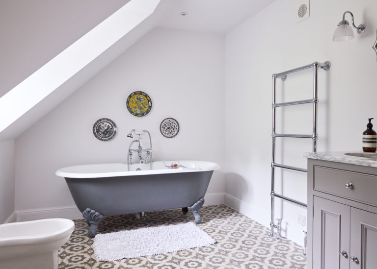 THE FARMHOUSE, EAST SUSSEX, TN20 - SHOOTFACTORY - OTHER UK HOUSES