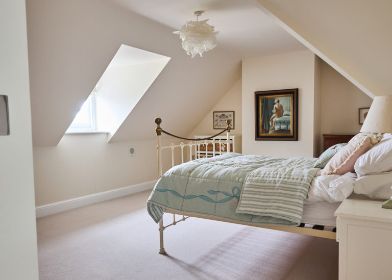 THE FARMHOUSE, EAST SUSSEX, TN20 - SHOOTFACTORY - OTHER UK HOUSES