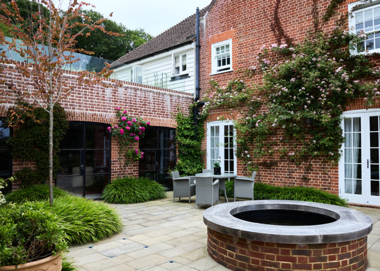 THE FARMHOUSE, EAST SUSSEX, TN20 - SHOOTFACTORY - OTHER UK HOUSES