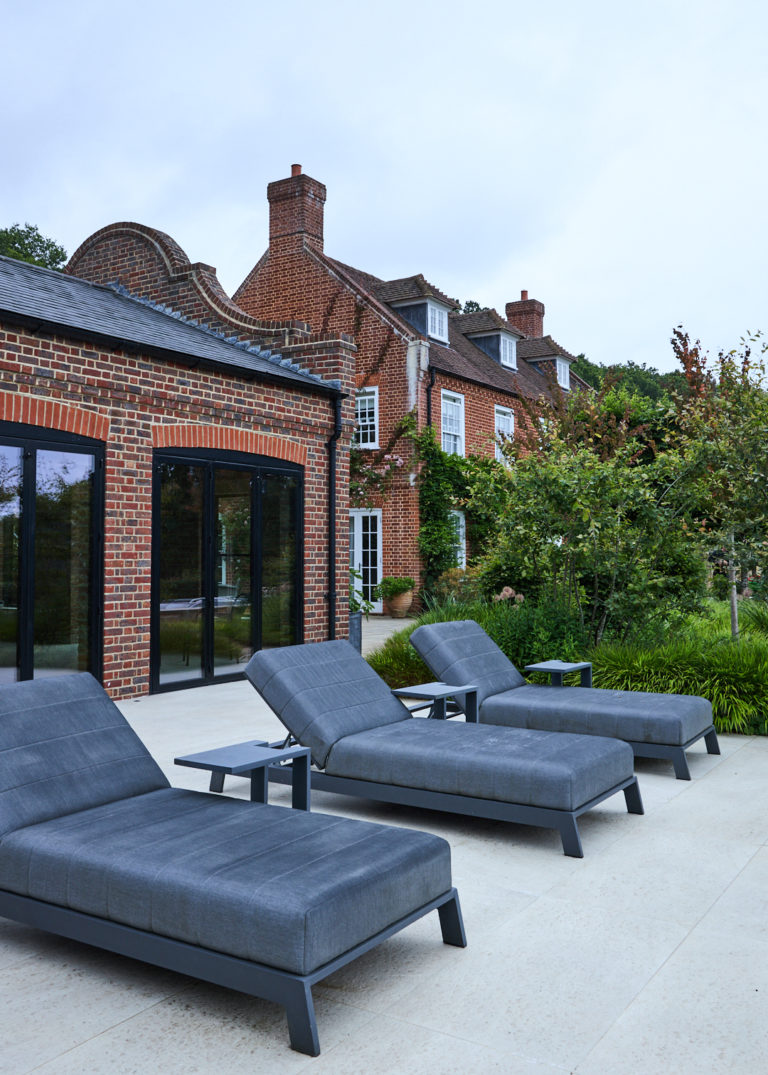 THE FARMHOUSE, EAST SUSSEX, TN20 - SHOOTFACTORY - OTHER UK HOUSES