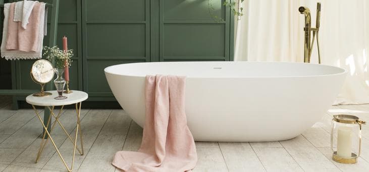 cloud freestanding bath photo shoot - Waters Baths - Shootfactory