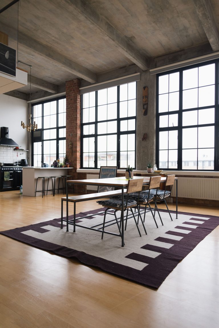 Industrial style open plan kitchen/dining / POVEY LONDON, E5 POVEY LONDON, E5