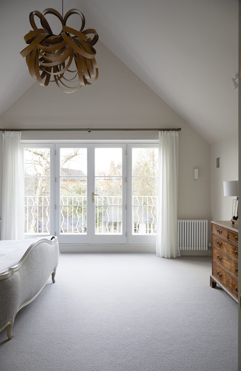 Bedroom within the eaves of the house - Melrose SW18 - Shootfactory - London Location House