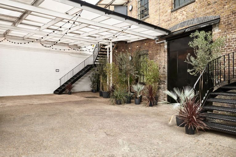 KENSAL DAYLIGHT LONDON, NW10 - SHOOTFACTORY - PHOTOGRAPHIC STUDIOS