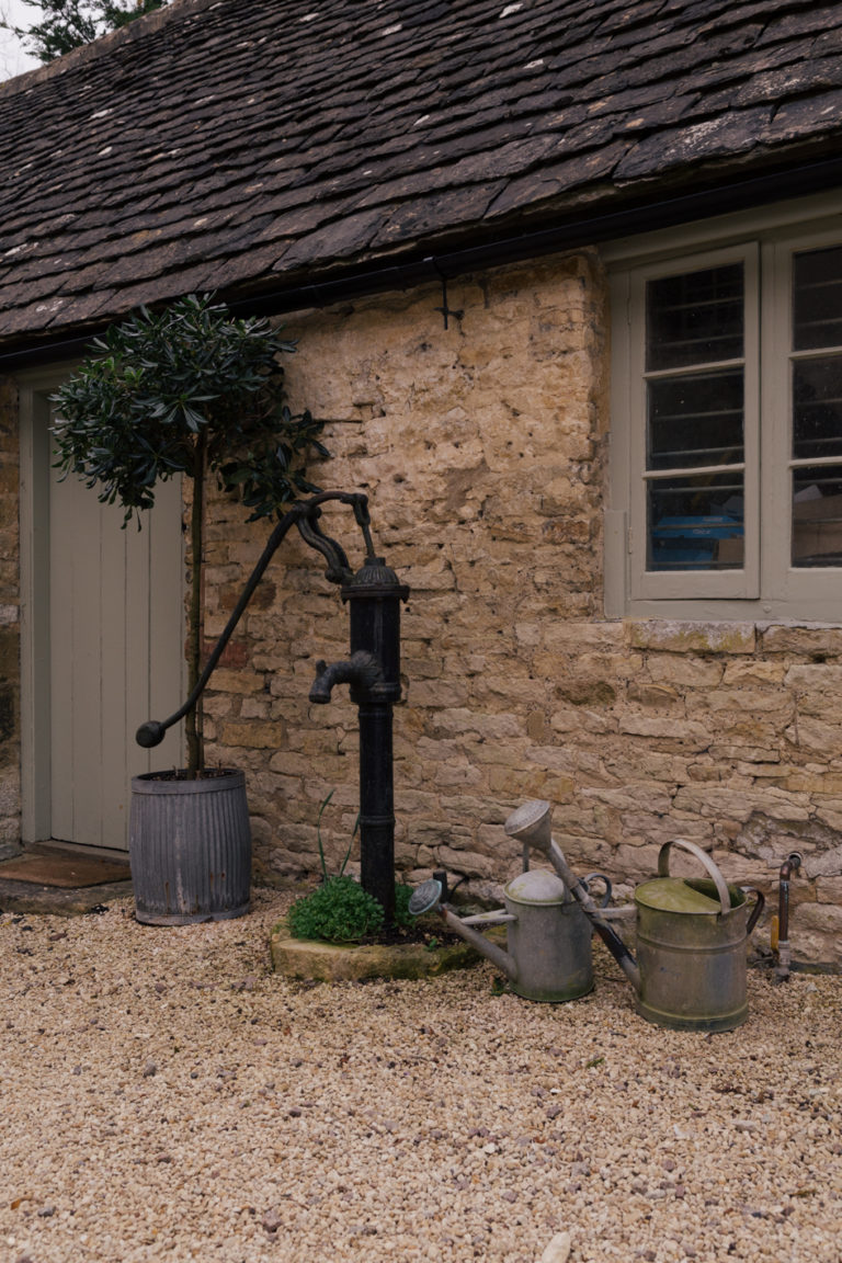 COLDSTREAM OXFORDSHIRE, OX7 - SHOOTFACTORY - OTHER UK LOCATION HOUSE