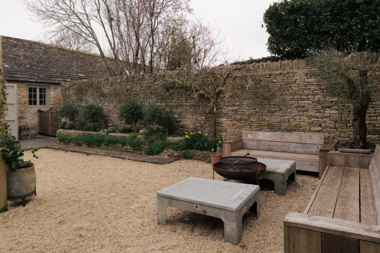 COLDSTREAM OXFORDSHIRE, OX7 - SHOOTFACTORY - OTHER UK LOCATION HOUSE