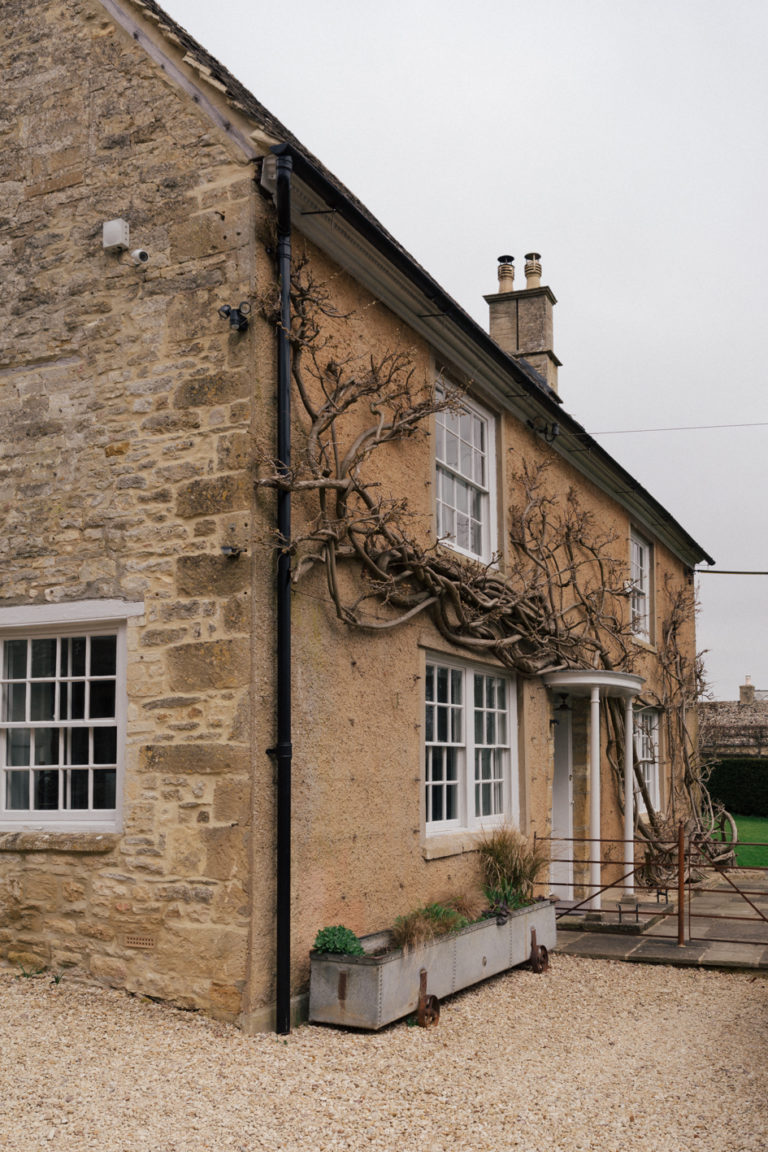 COLDSTREAM OXFORDSHIRE, OX7 - SHOOTFACTORY - OTHER UK LOCATION HOUSE