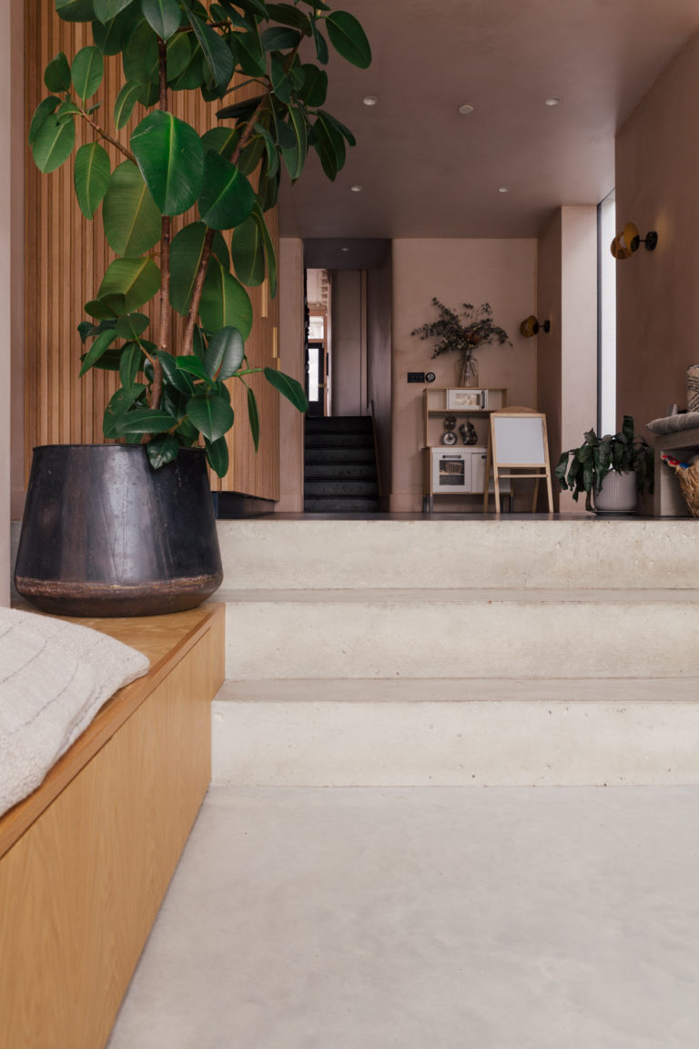 TSUBO HOUSE E5 - SHOOTFACTORY - LONDON LOCATION HOUSE