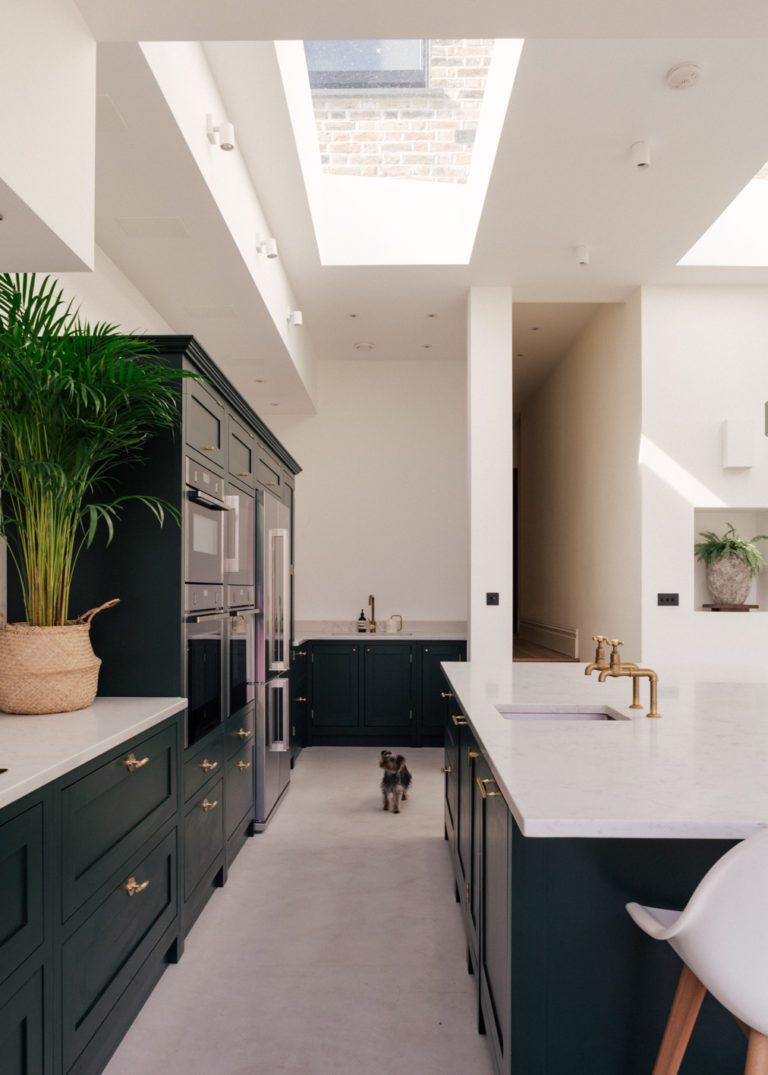 WANDLE LONDON, SW17 - SHOOTFACTORY - LONDON LOCATION HOUSE