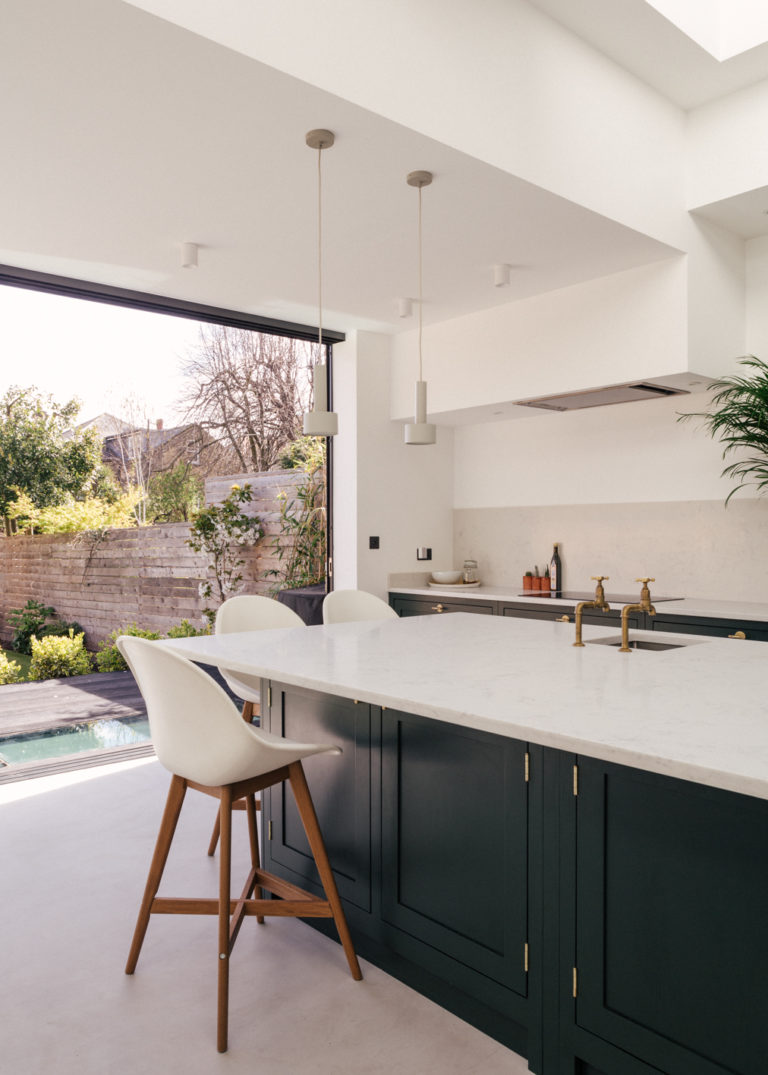 WANDLE LONDON, SW17 - SHOOTFACTORY - LONDON LOCATION HOUSE