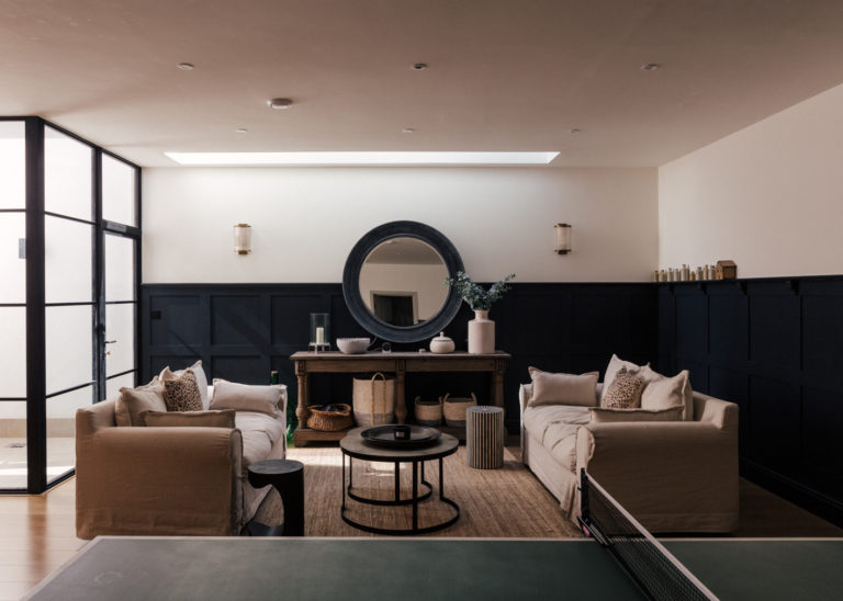 WANDLE LONDON, SW17 - SHOOTFACTORY - LONDON LOCATION HOUSE