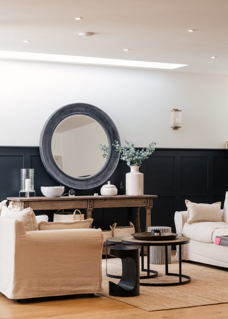 WANDLE LONDON, SW17 - SHOOTFACTORY - LONDON LOCATION HOUSE