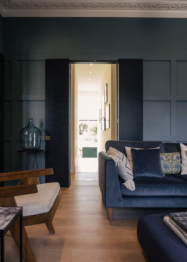 WANDLE LONDON, SW17 - SHOOTFACTORY - LONDON LOCATION HOUSE