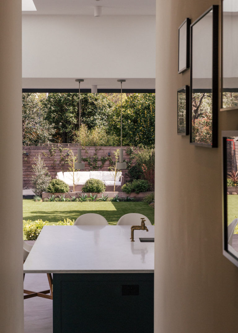 WANDLE LONDON, SW17 - SHOOTFACTORY - LONDON LOCATION HOUSE