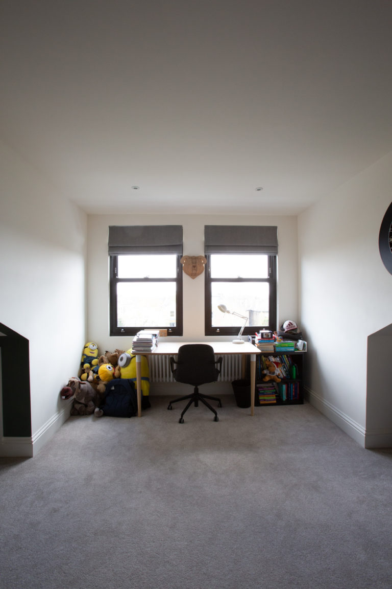 WANDLE LONDON, SW17 - SHOOTFACTORY - LONDON LOCATION HOUSE
